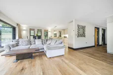 Holden Road, Woodside Park, N12 photo 12