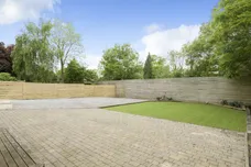 Holden Road, Woodside Park, N12 photo 13