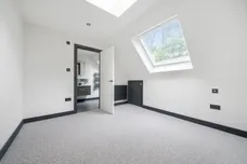Holden Road, Woodside Park, N12 photo 20