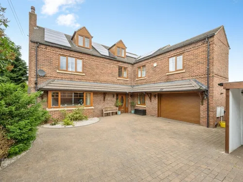 Whiphill Lane, Armthorpe, DONCASTERphoto