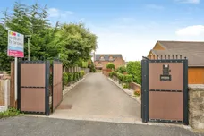 Whiphill Lane, Armthorpe, DONCASTER