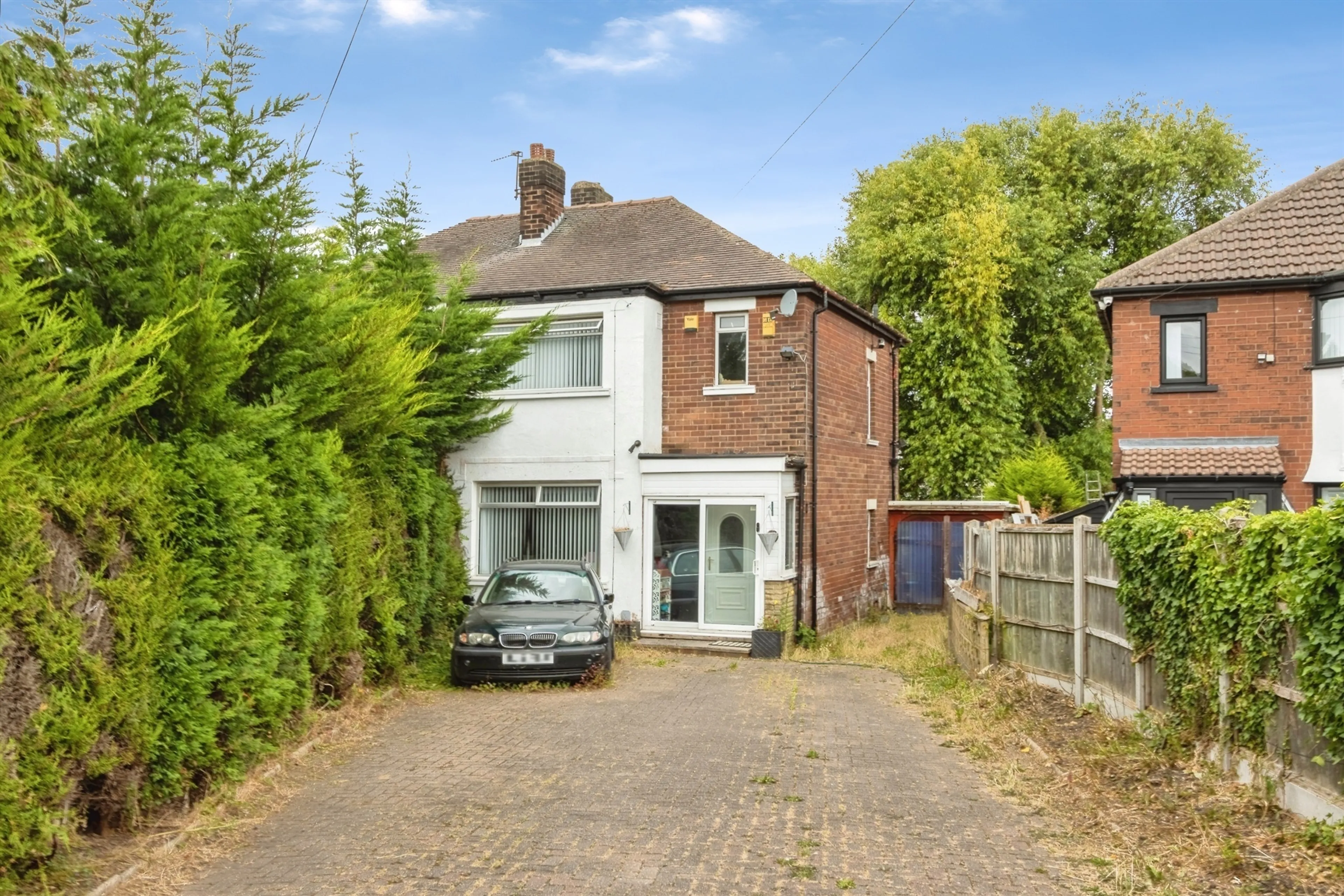 Property at Whitebridge Avenue, LEEDS