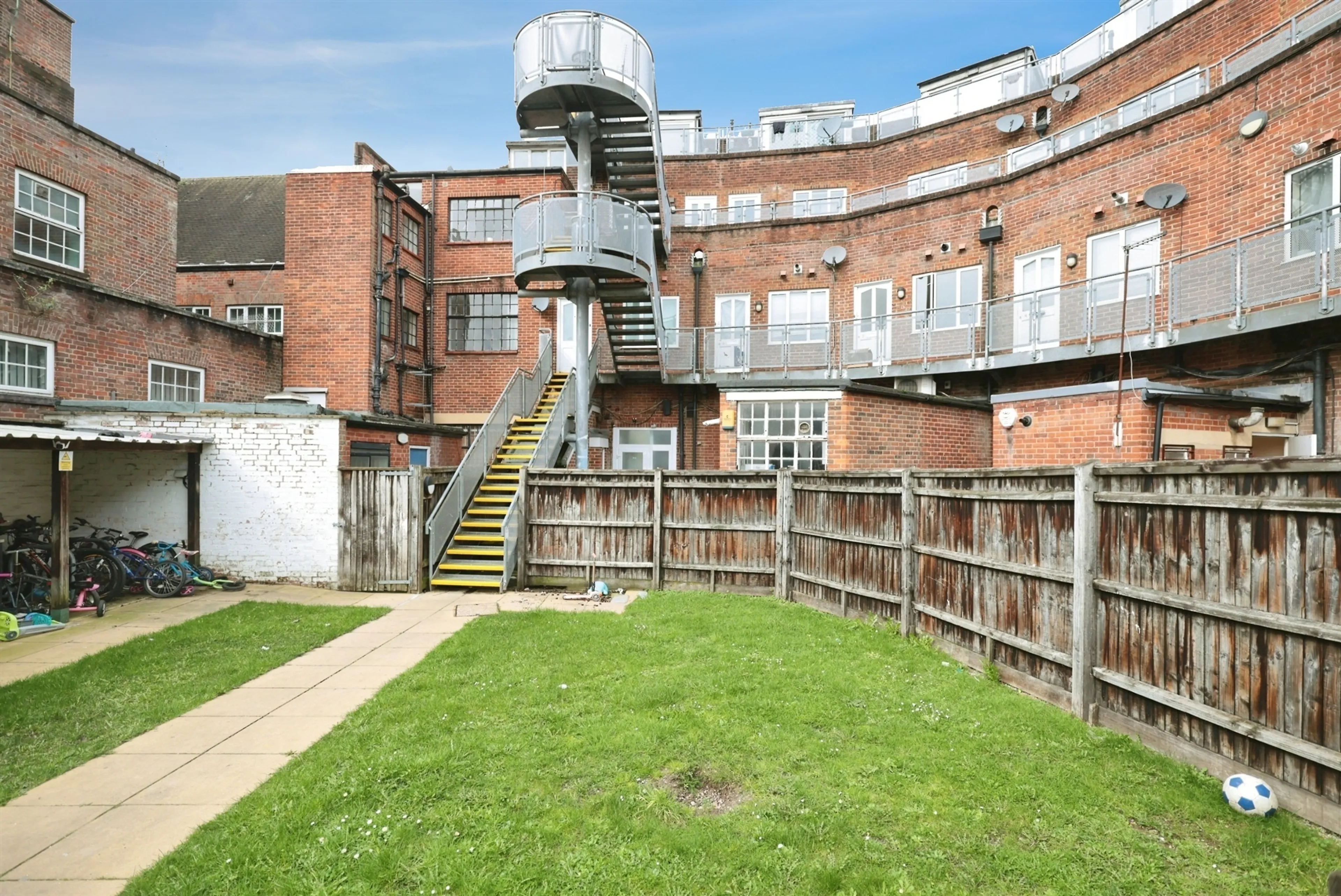 Property photo 0