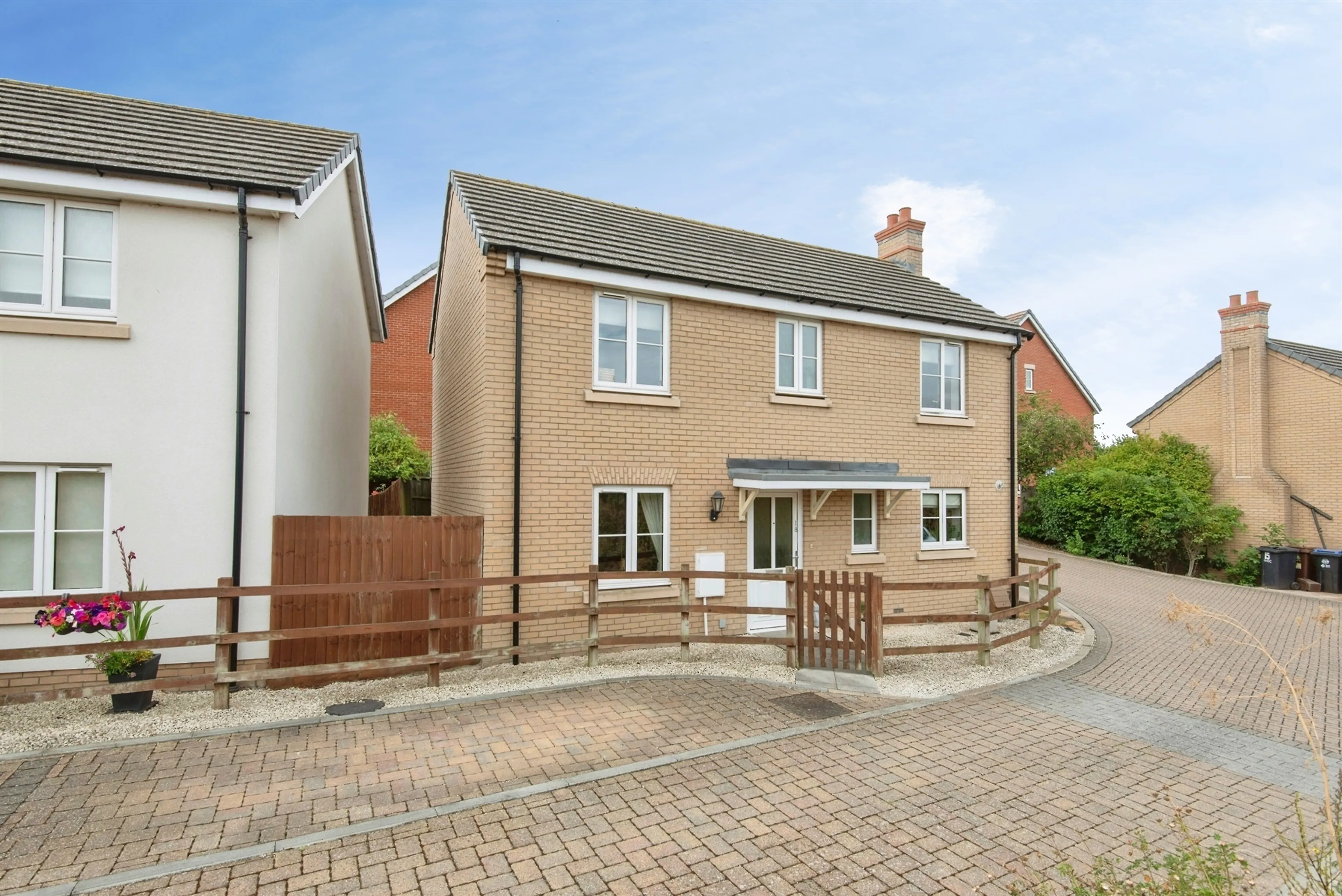 Property at Binyon Way, Royston