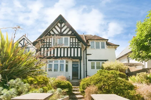 Kings Drive, Eastbourne, East Sussex,...