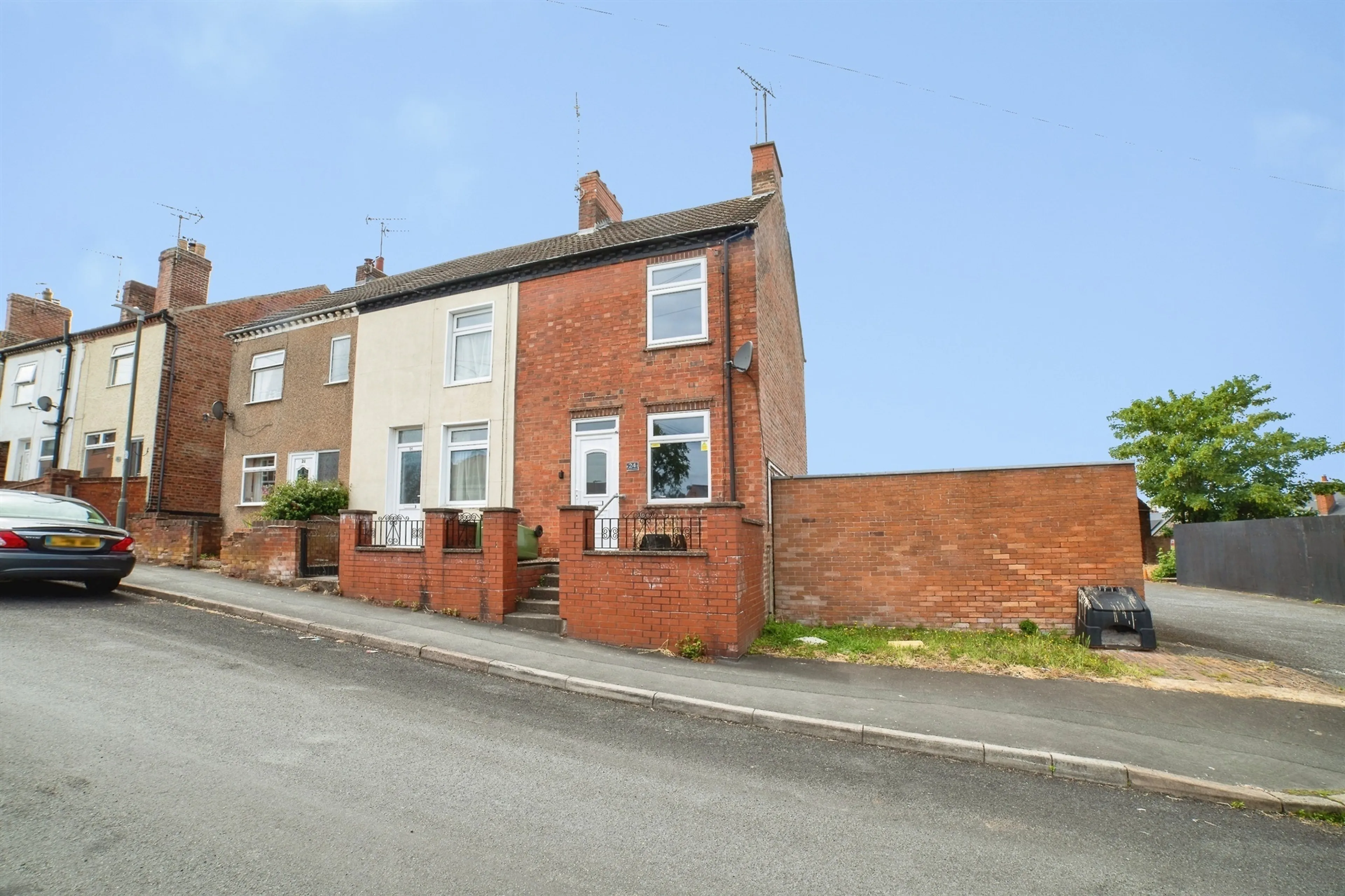 Property photo 0
