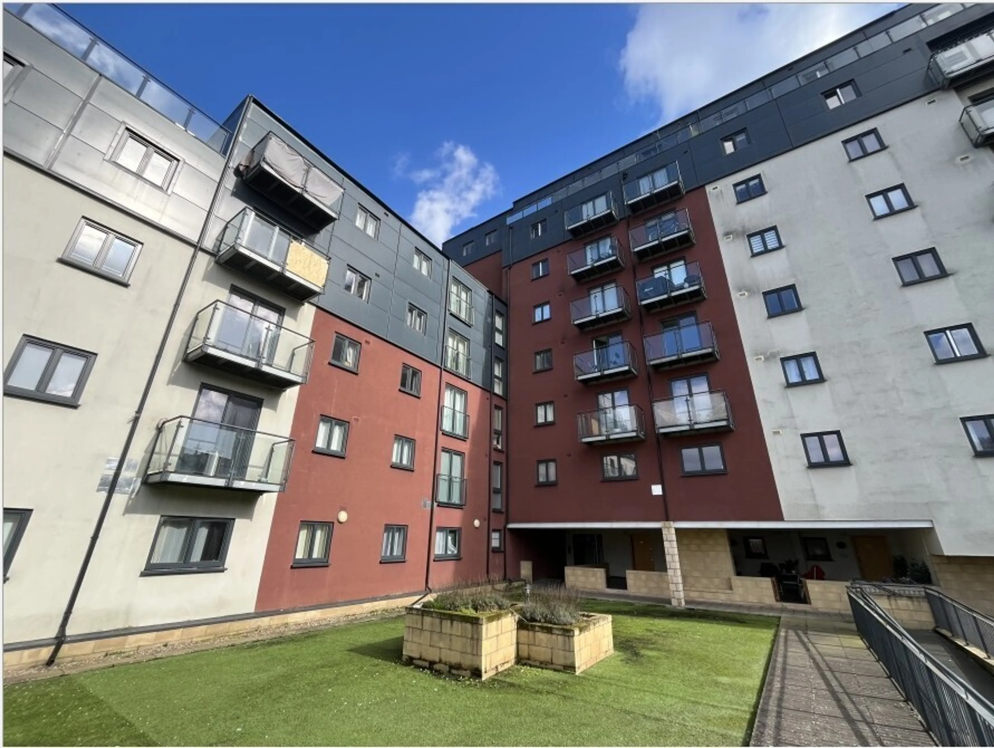 Property photo 0