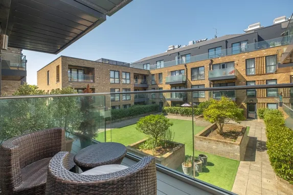 Swan Street, Isleworth, TW7