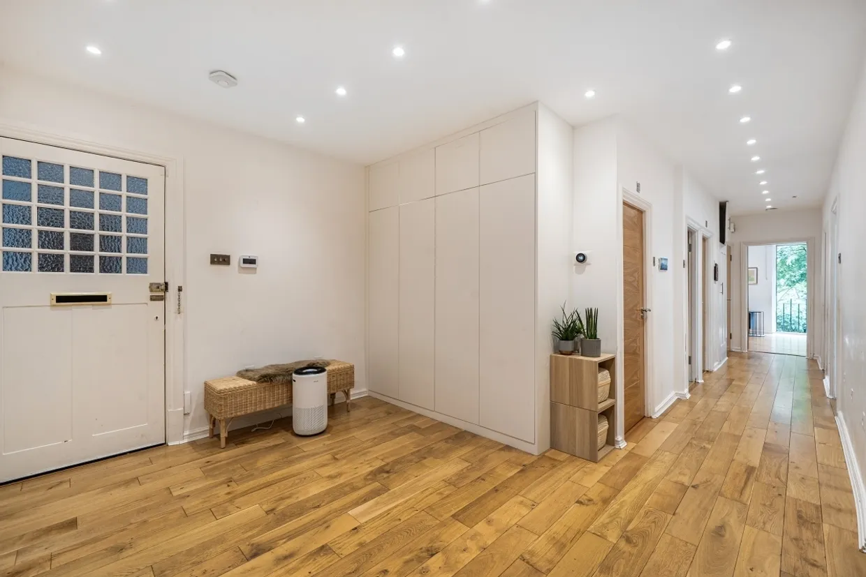 Cholmley Gardens London NW6 photo 11