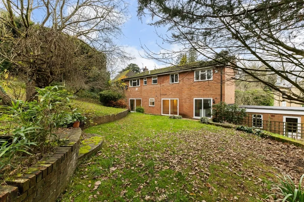 Oak End Way Gerrards Cross SL9 photo 26