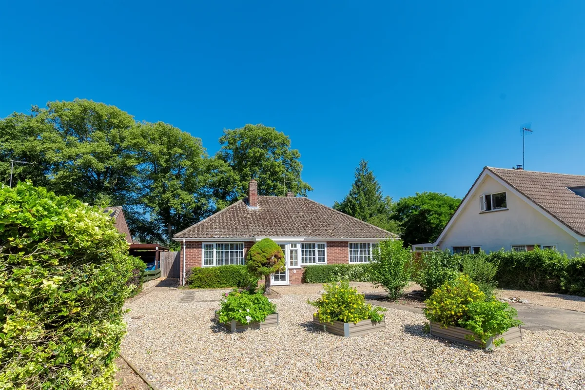 Icepits Close, Great Barton, Bury St. Edmunds
