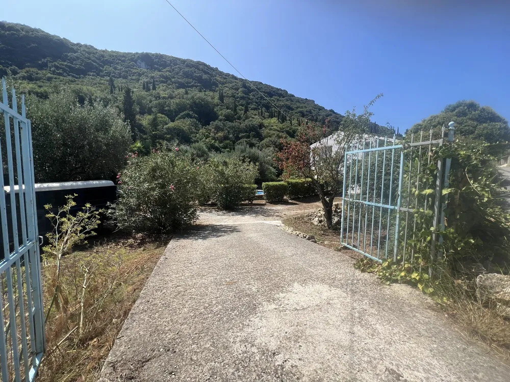 WHISPERS HOUSE, Prinilas, Corfu