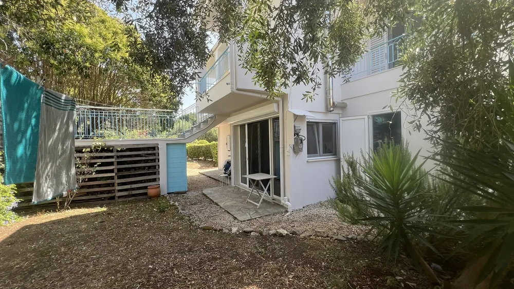 WHISPERS HOUSE, Prinilas, Corfu
