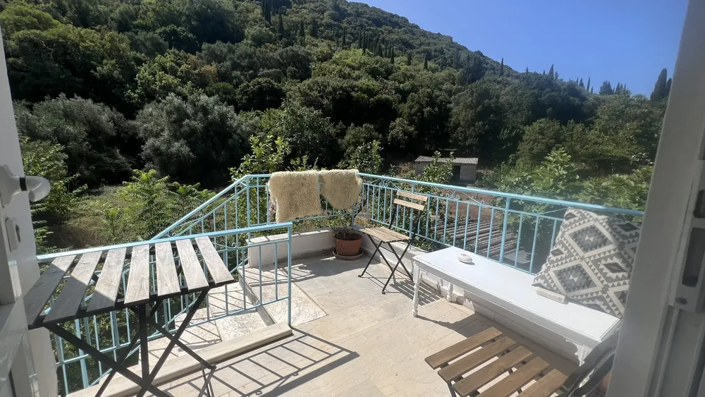 WHISPERS HOUSE, Prinilas, Corfu