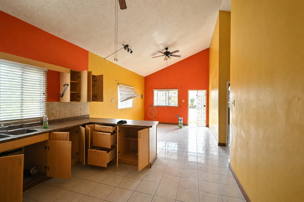 CASTRIES PLACE, CARIBBEAN St. Catherine