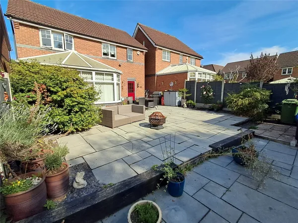 Meadowbank Grange, Great Wyrley, Wals...