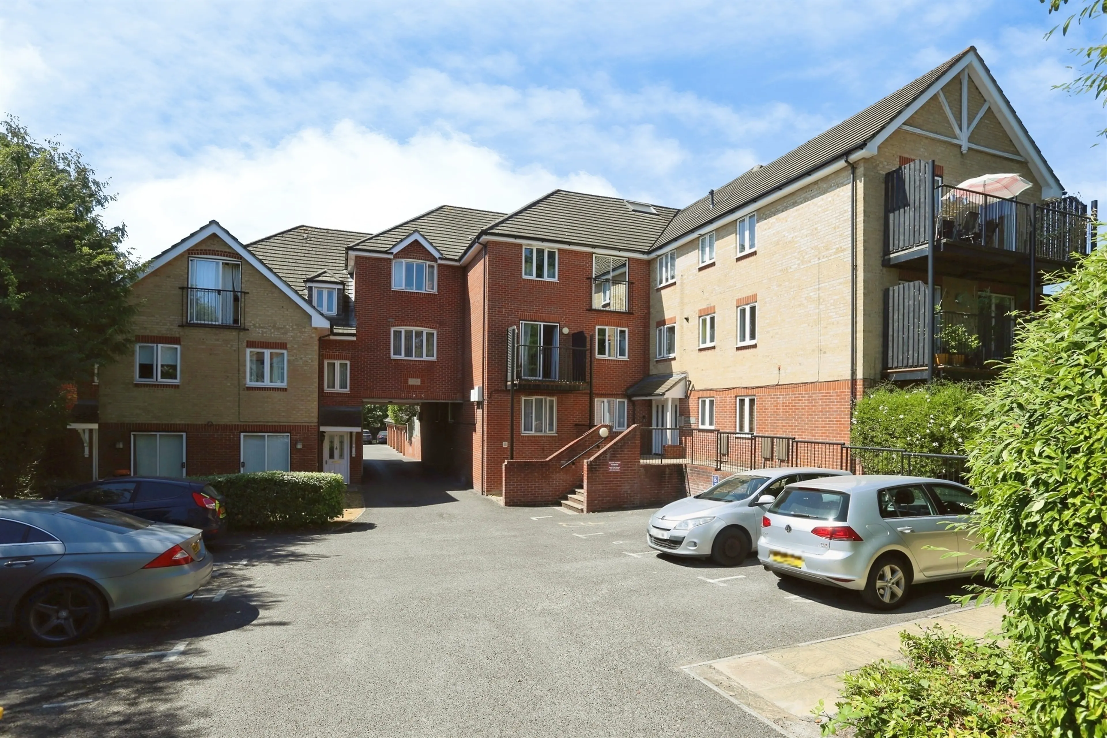 Property at Midanbury Lane, Southampton