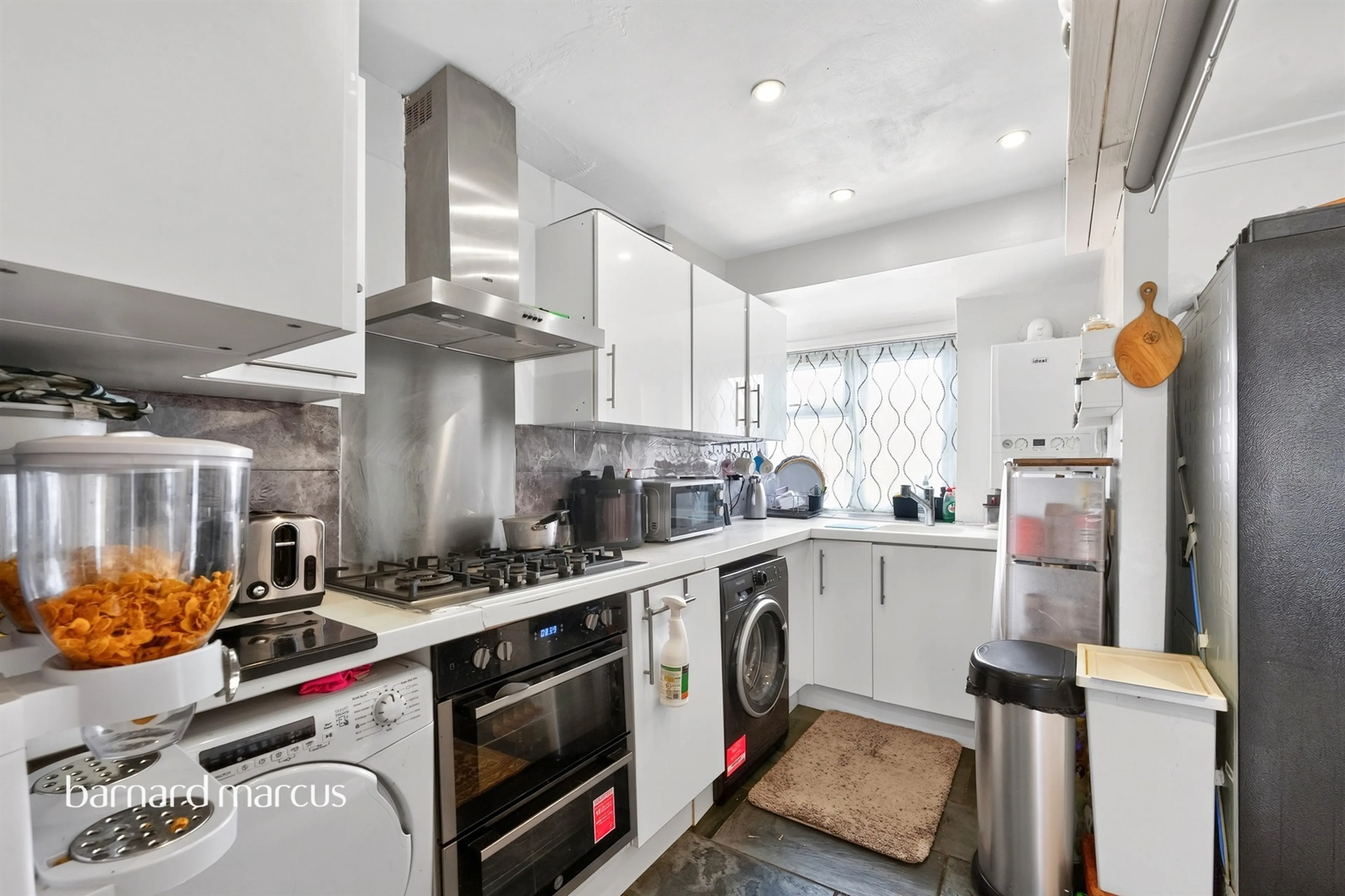 Property at Bedfont Lane, Feltham