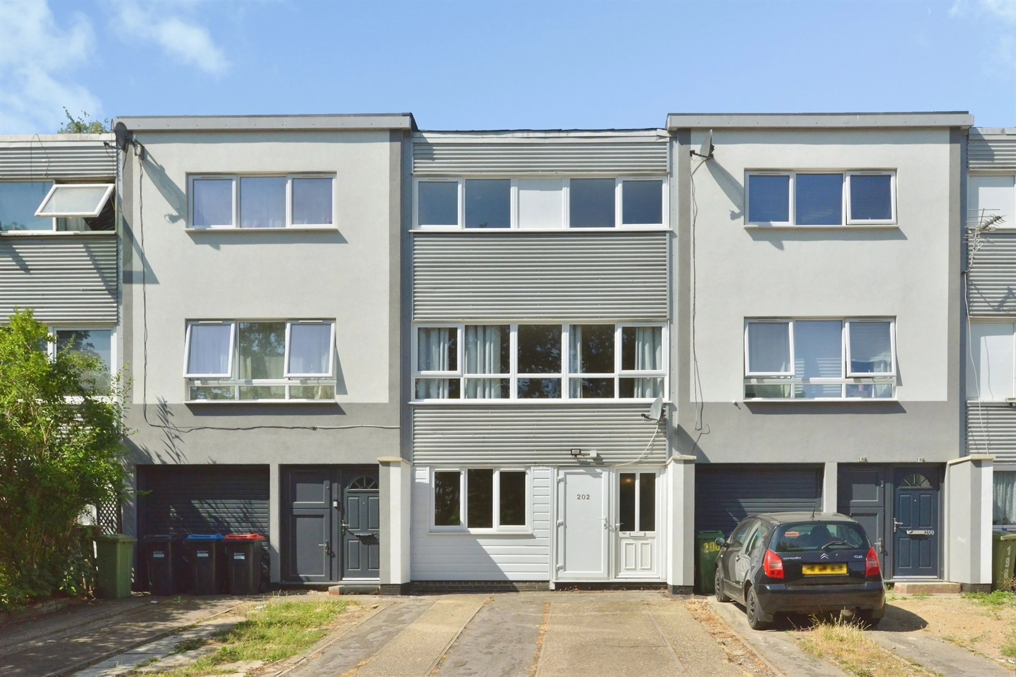 Property photo 0