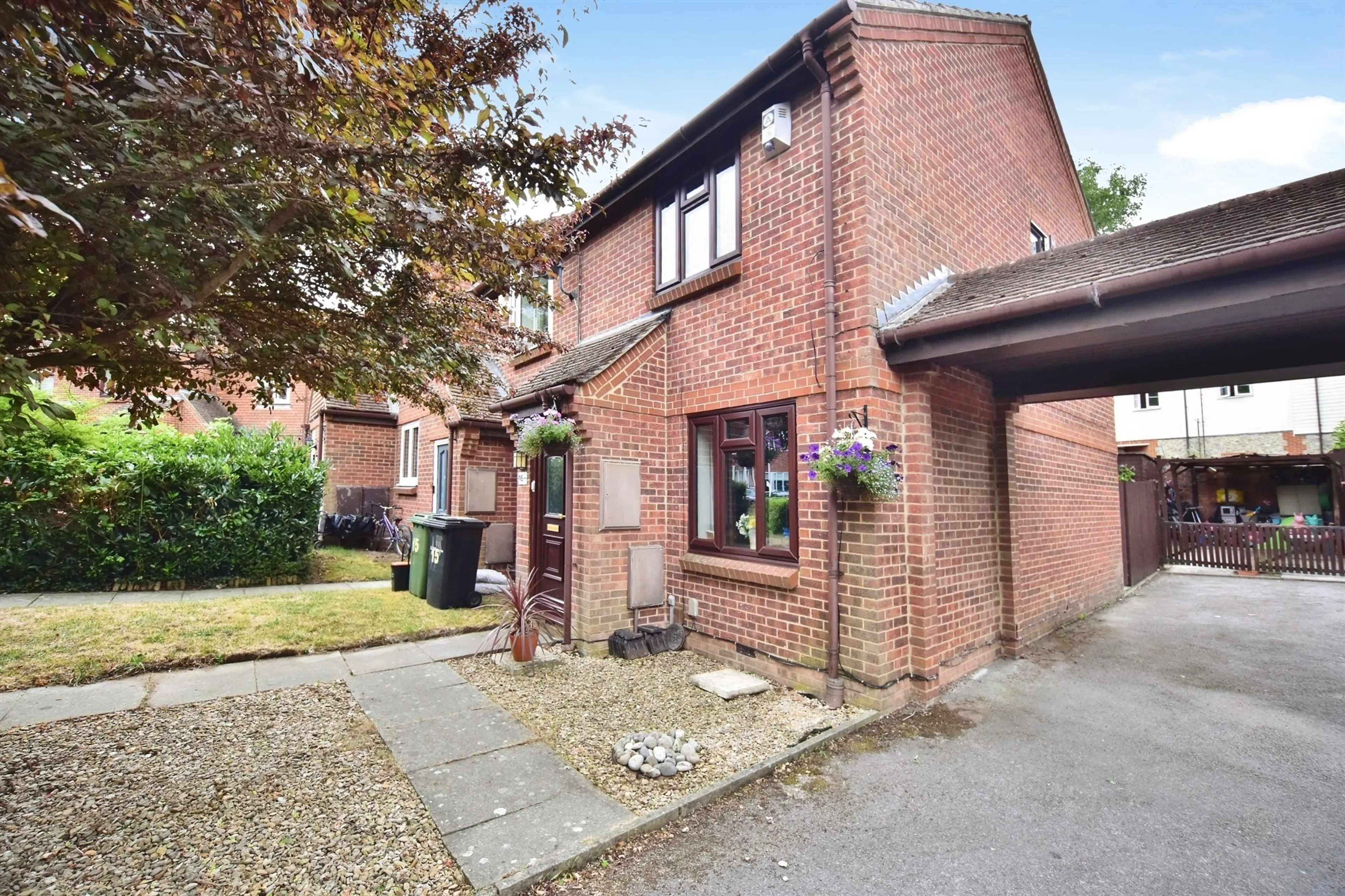 Property photo 0