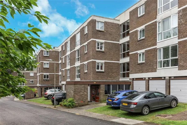 Ladywood Estate, Milngavie, Glasgow, ...