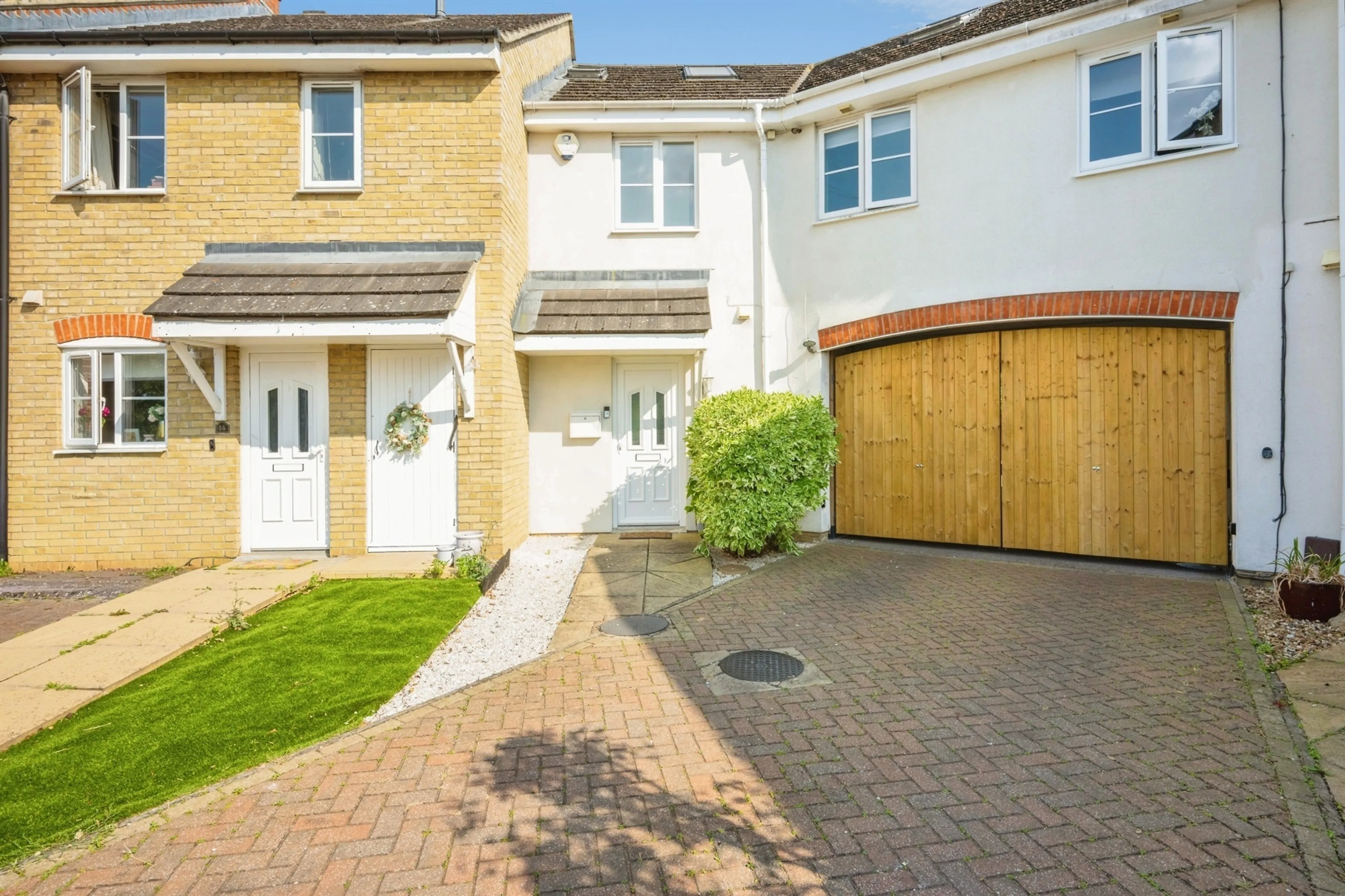 Property photo 0