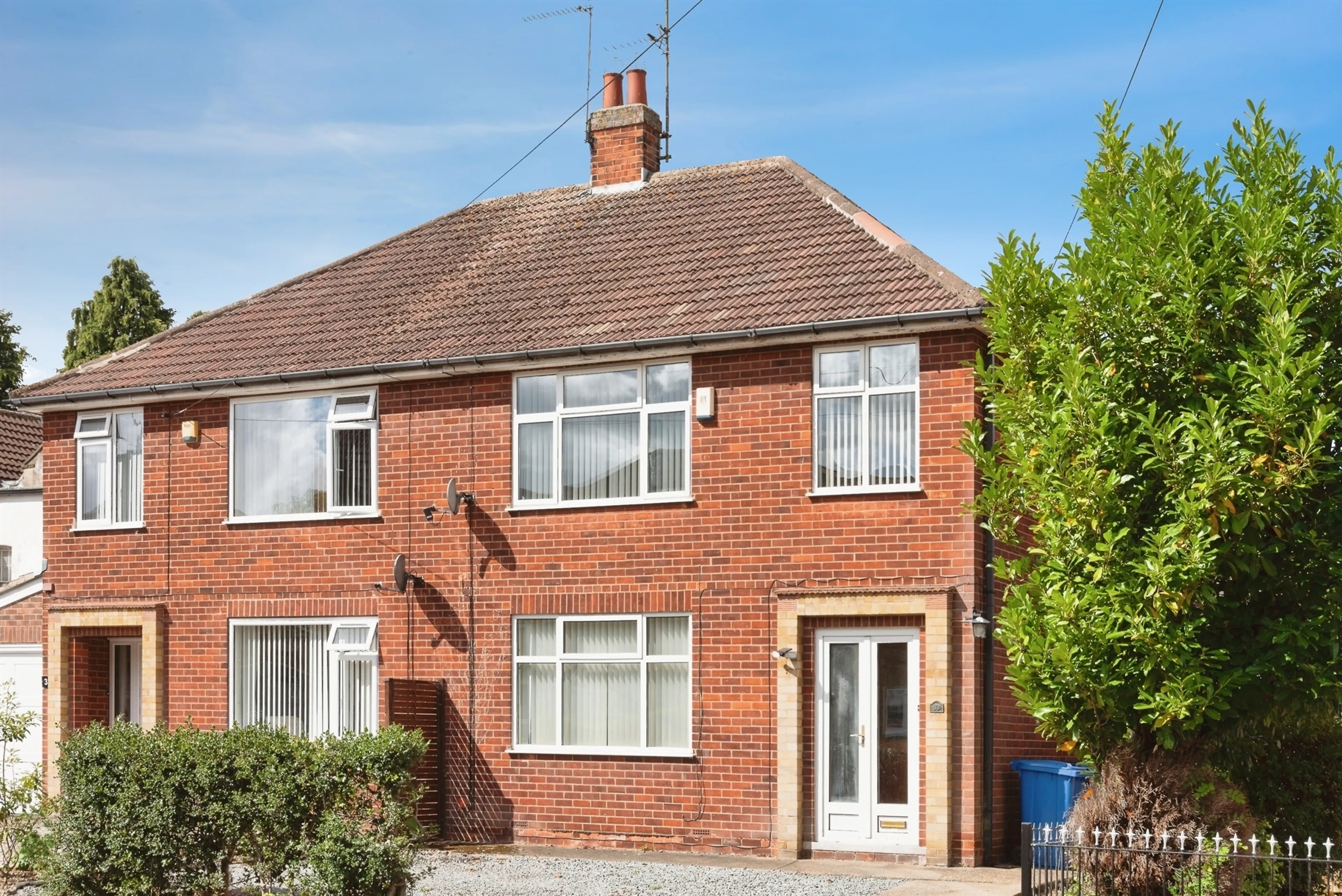 Property photo 0
