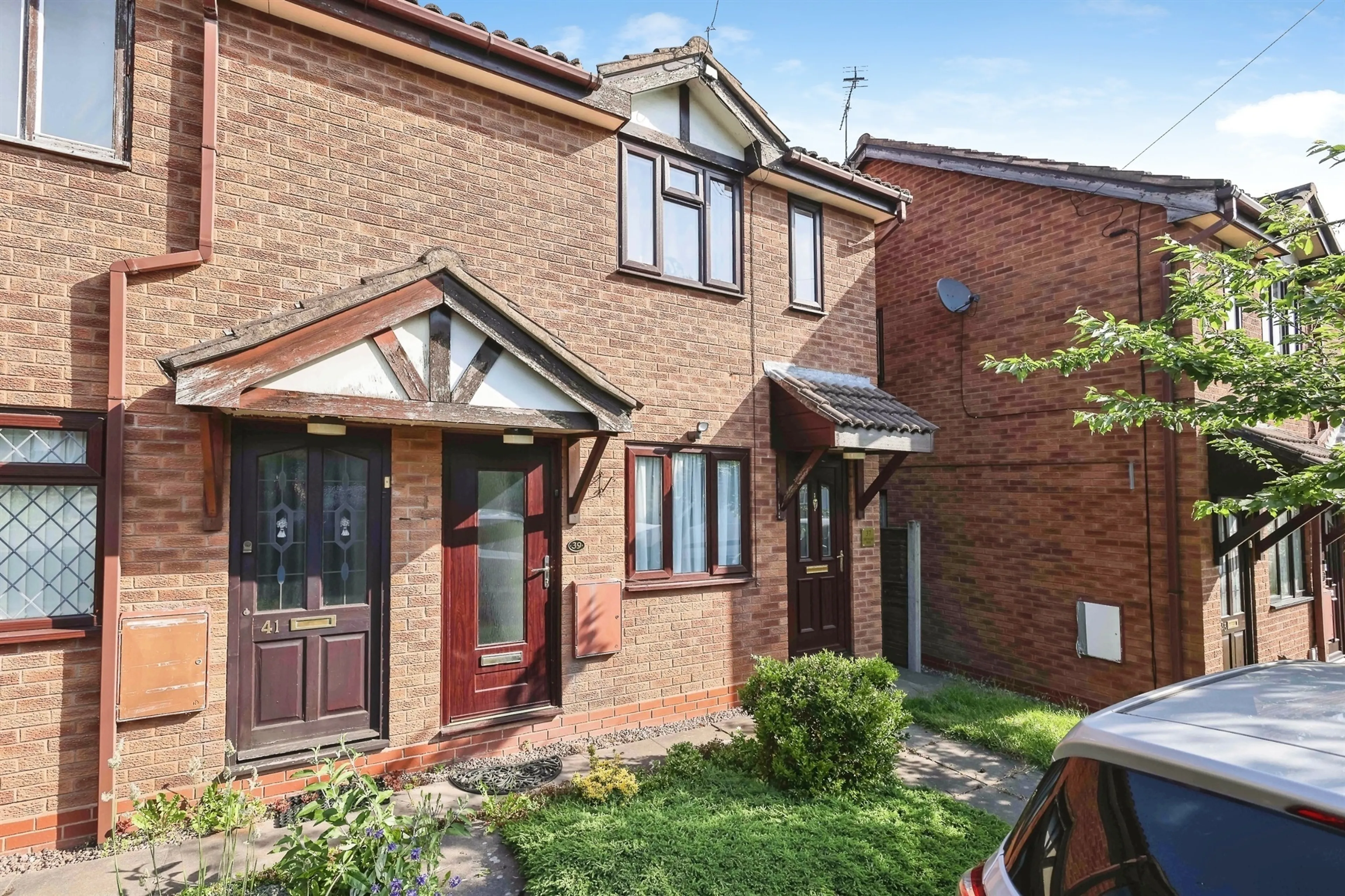 Property photo 0