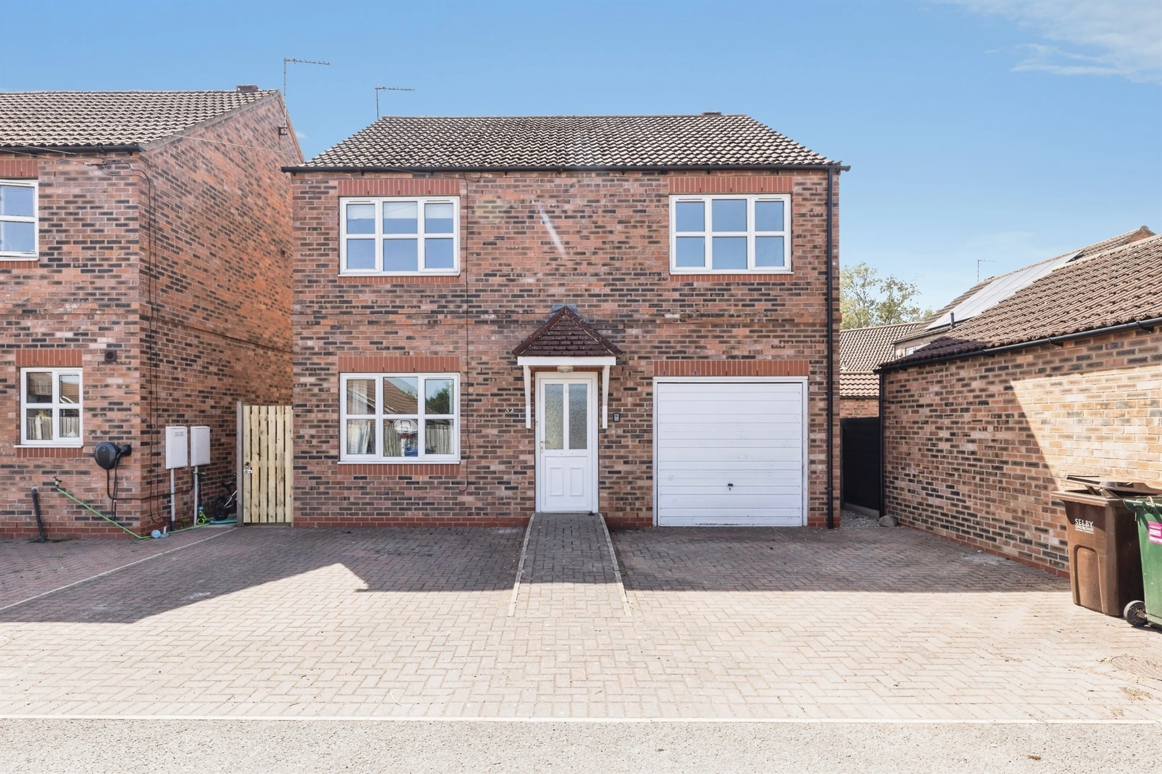 Property photo 0