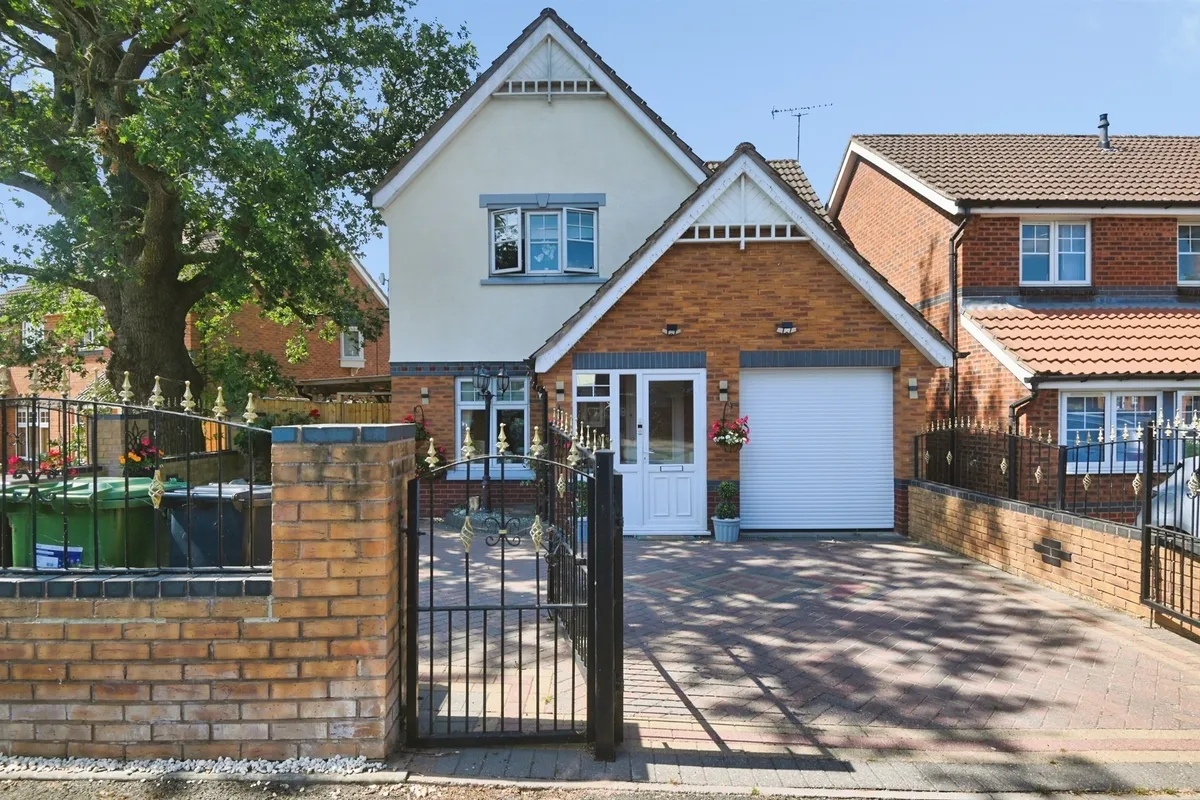 Ludworth Avenue, Marston Green, Birmingham