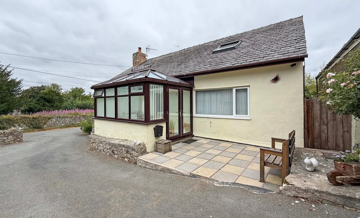 Llanllechid, Bangor, Gwynedd, LL57