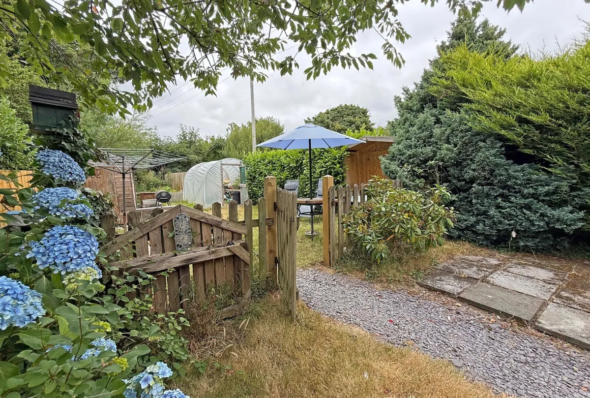 Llanllechid, Bangor, Gwynedd, LL57
