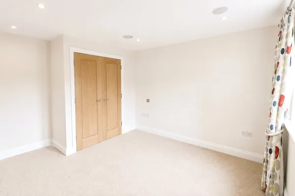 The Rise, Sevenoaks, TN13 photo 10