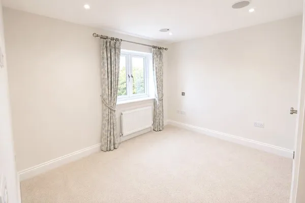 The Rise, Sevenoaks, TN13 photo 16