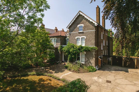 Court Road, London, SE9