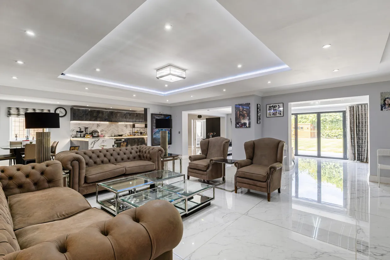 Heathfield Road, Bushey, WD23 photo 5