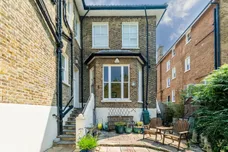 Court Road, London, SE9 photo 19