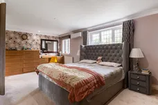 Heathfield Road, Bushey, WD23 photo 13