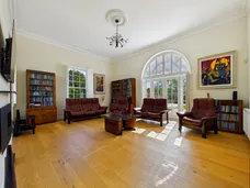 Clopton House Gardens, Stratford-Upon-Avon, CV37 photo 10