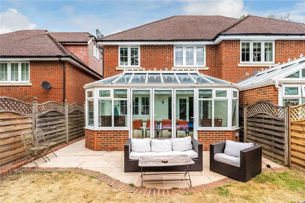 Park Mews, Oxted, RH8 photo 7