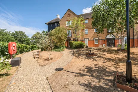 Mitre Court, Railway Street, Hertford, SG14