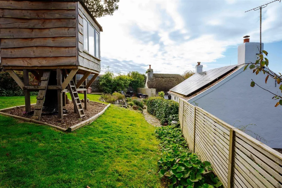 Property Image 28