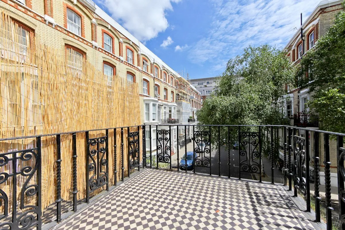 Cheniston Gardens, Kensington, London, W8