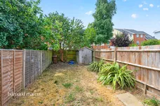 Parritt Road, Redhill