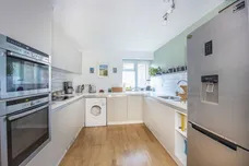 Cumberland Close, Twickenham, TW1 photo 1