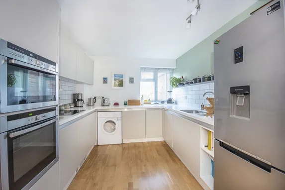 Cumberland Close, Twickenham, TW1