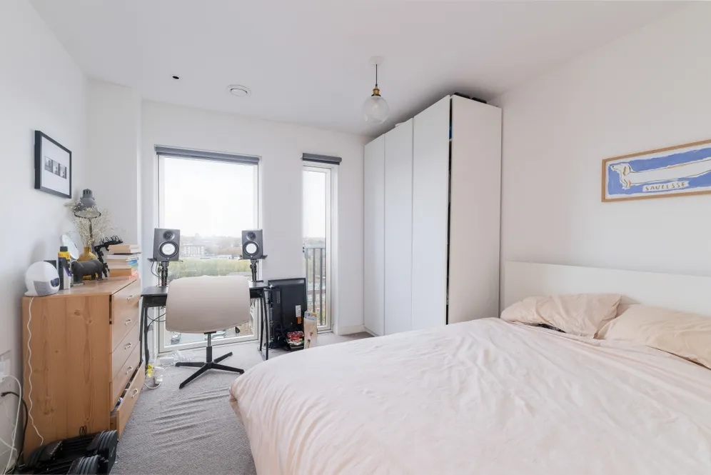 Maud Street, E16 photo 4
