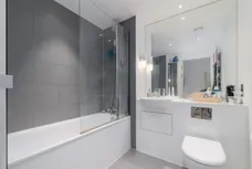 Maud Street, E16 photo 6