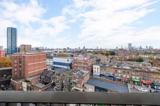 Maud Street, E16 photo 11