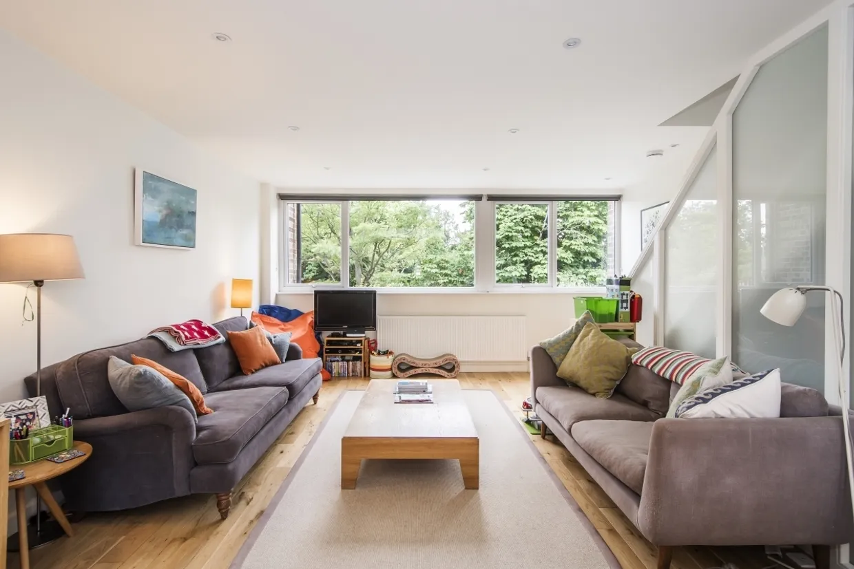 Half Moon Lane, London, SE24 photo 3